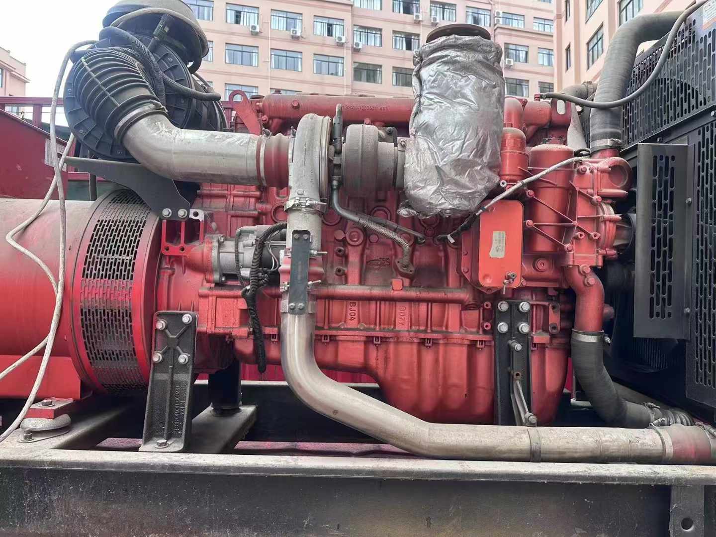 龙马潭如何选择适合 600kW 柴油发电机组的过载保护器？