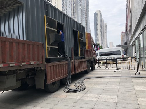 龙马潭低温环境下，柴油发电机组电池充满电的具体时间受哪些因素影响？