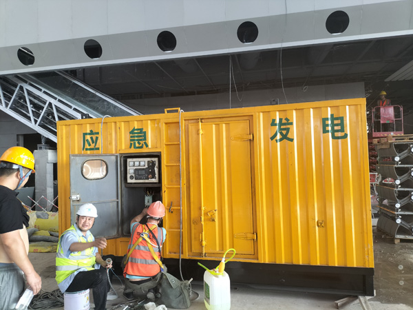 龙马潭怎样判断空气滤清器是否需要更换？