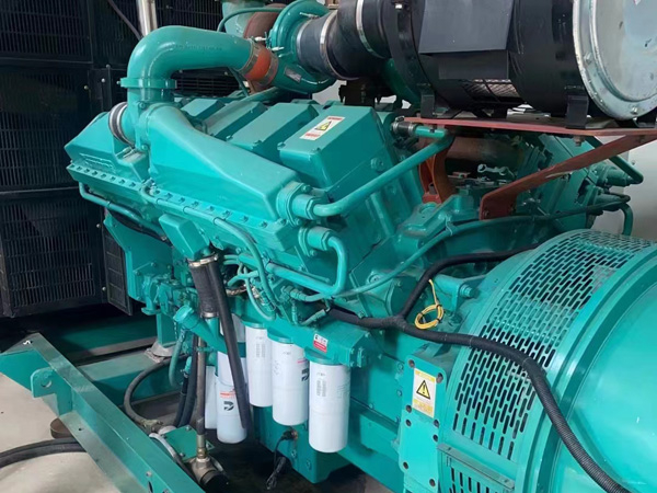 龙马潭更换100kW柴油发电机组机油时，需要注意哪些事项？